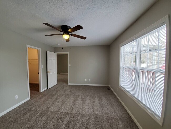 Building Photo - Welcome Home! Your Perfect Blend of Comfor...