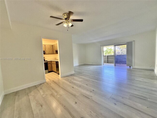 Building Photo - 8335 SW 72nd Ave