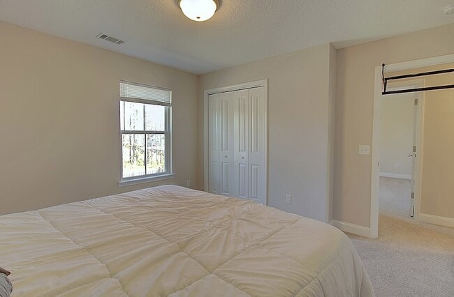 Building Photo - 35 Perlieu Ct