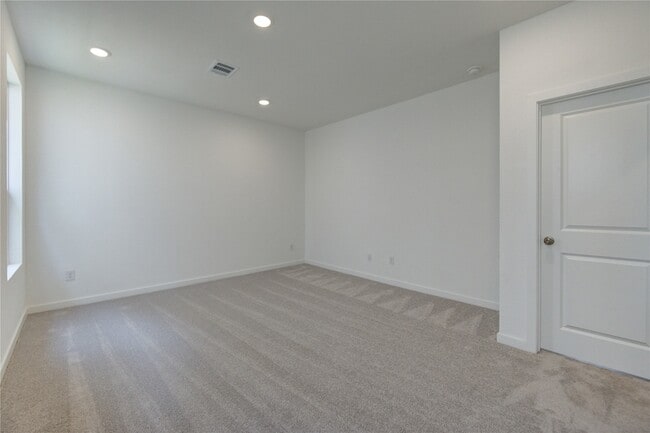 Building Photo - 1047 Blue Stone Dr