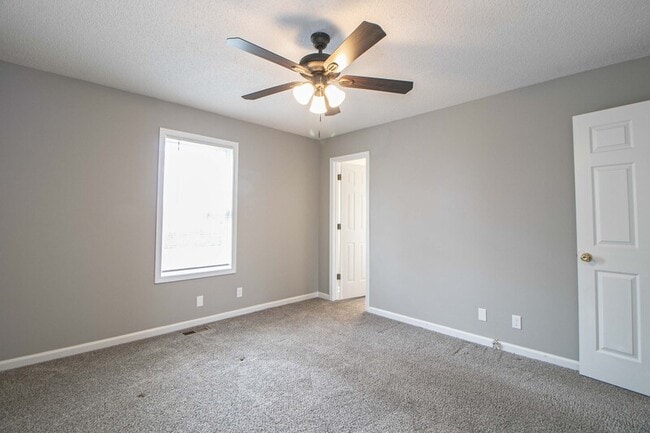 Building Photo - 1913 Timberline Cir