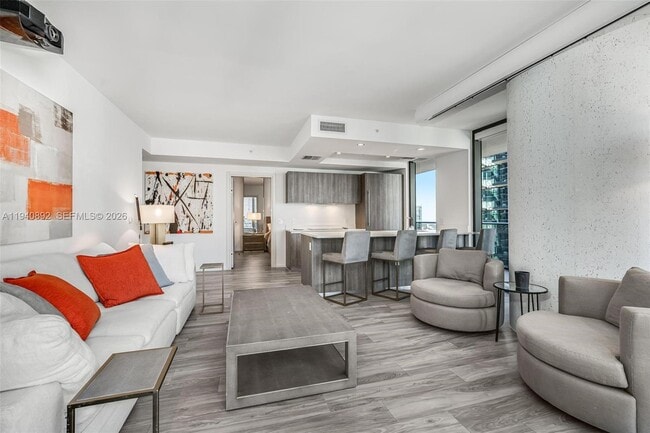 Building Photo - 801 S Miami Ave