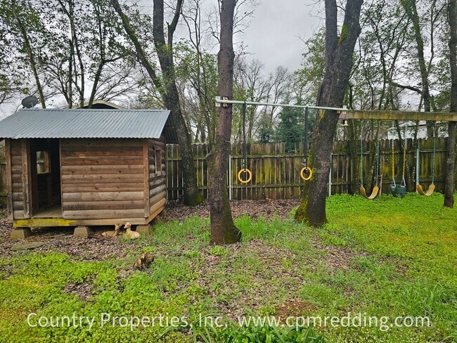 Building Photo - Renovated Gated House on an Acre with Detached Shop in Cottonwood!