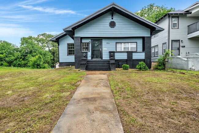 Primary Photo - 1516 30th St N