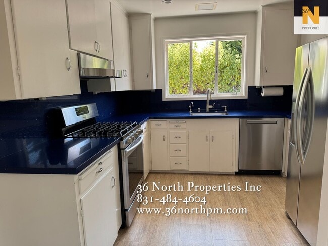 Building Photo - Hatton Fields Retreat with Guest Suite and...