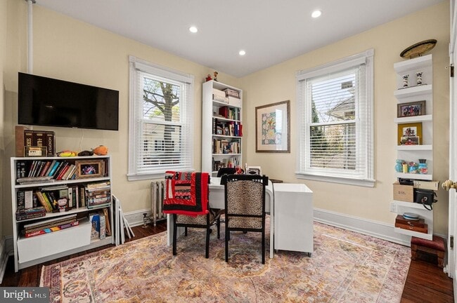 Building Photo - 217 Wayne Ave