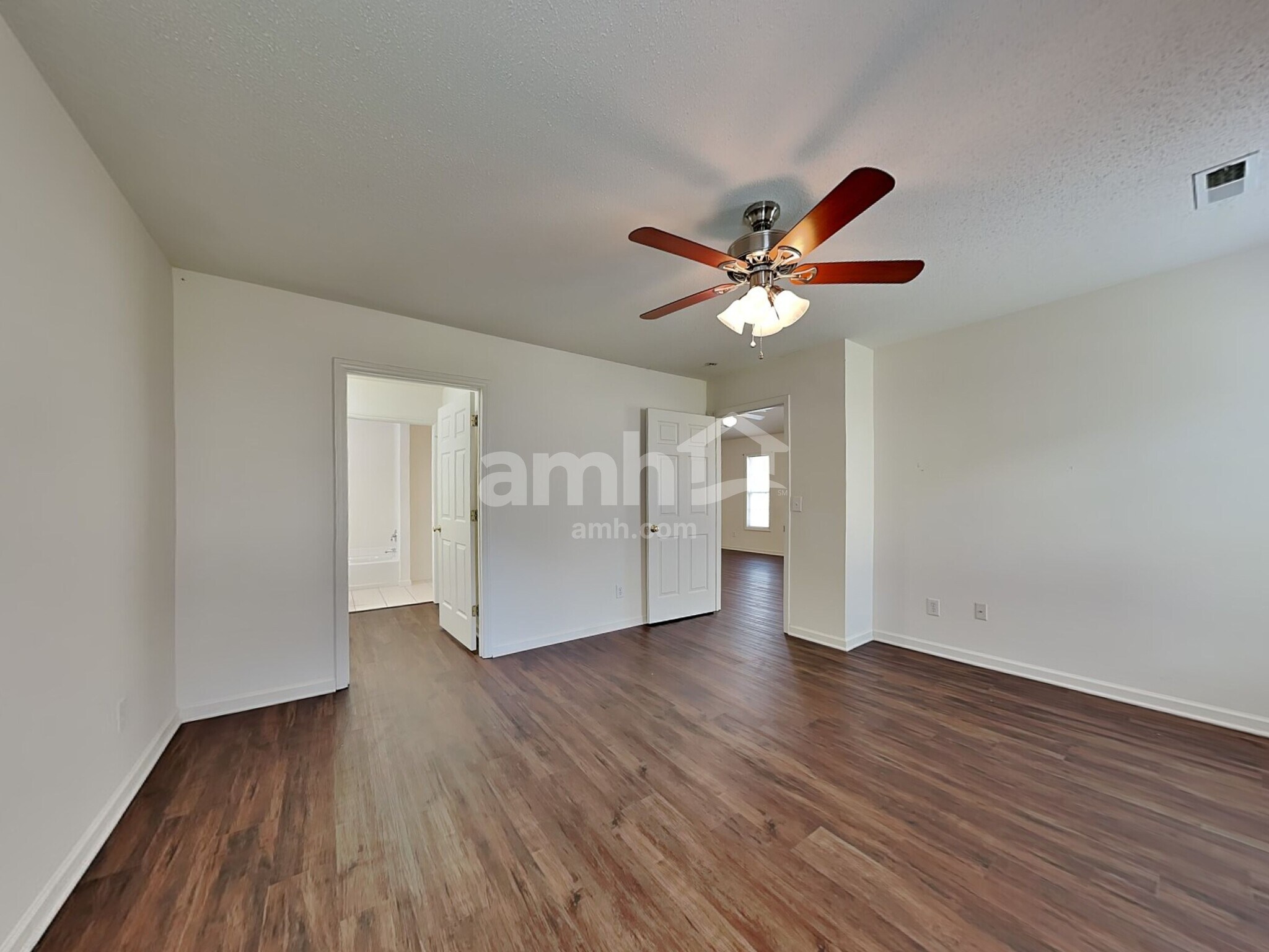 Building Photo - 105 Bristol View Cir