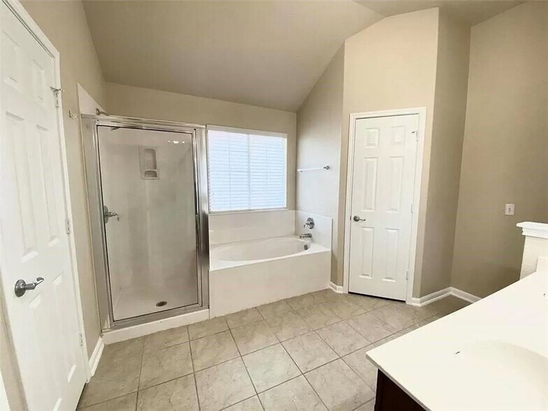 Building Photo - 19001 Keeli Ln