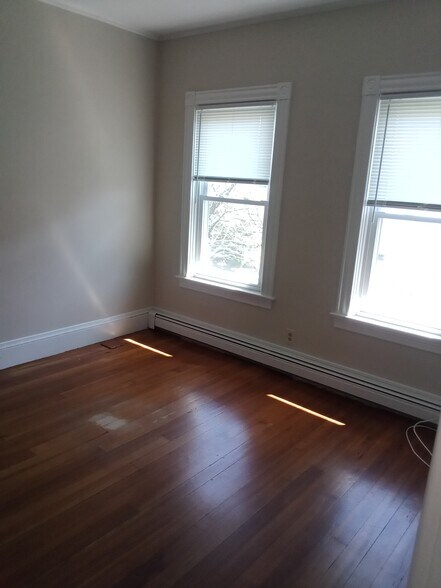 Front bedroom - 23 Ogden St