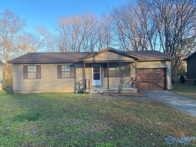 Building Photo - 5020 Kyle Ln NW