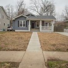 Building Photo - Available June 15!