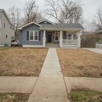 Building Photo - Available June 15!