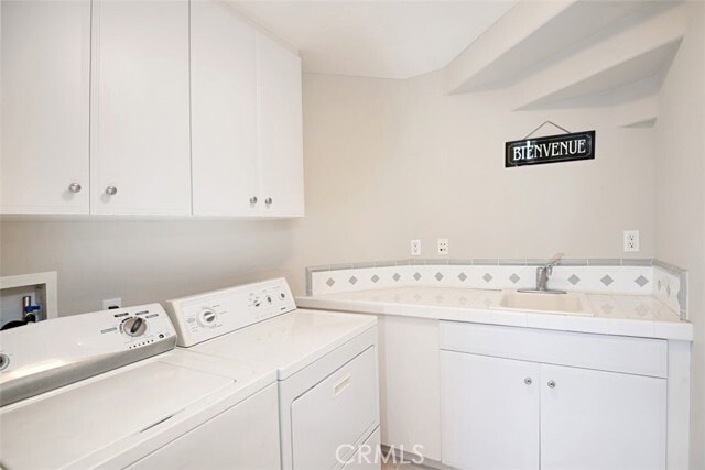 Building Photo - 1320 Sun Dial Dr