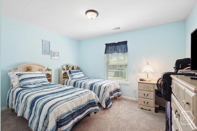Building Photo - 3 Swallow Tail Cir