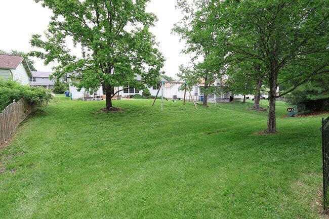 Building Photo - 622 Rustic Valley Dr