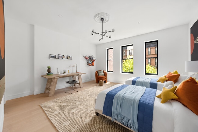 Building Photo - 53 W 85th St