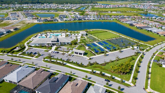 Building Photo - 5576 Captiva Ln