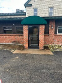 Building Photo - 587 Valley Rd