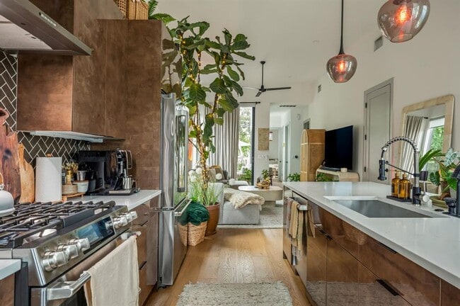 Building Photo - 2507 Audubon Pl