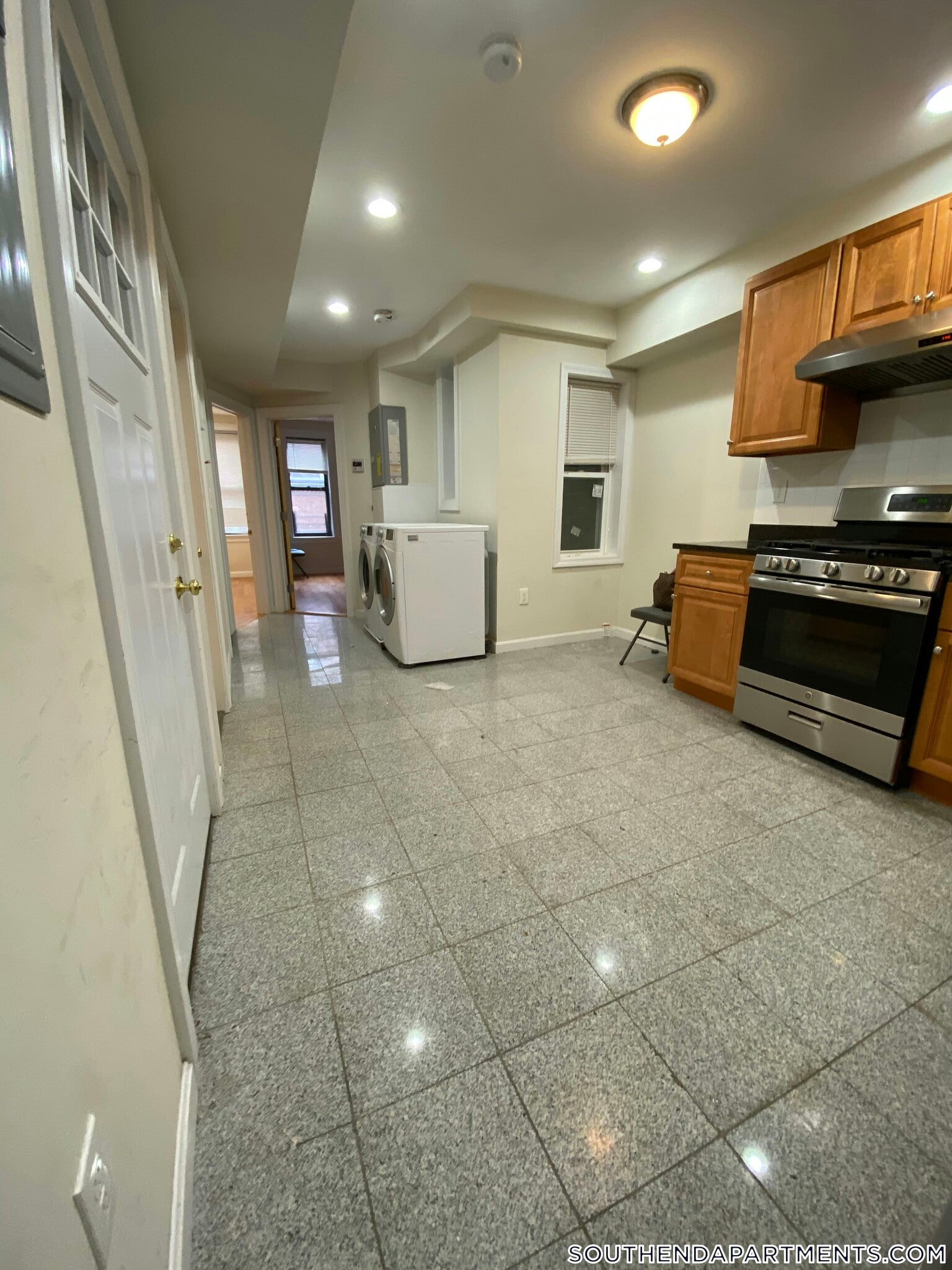 Building Photo - 179 Northampton St