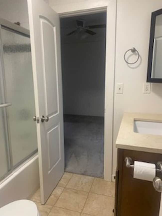 Building Photo - 1814 Louisiana St