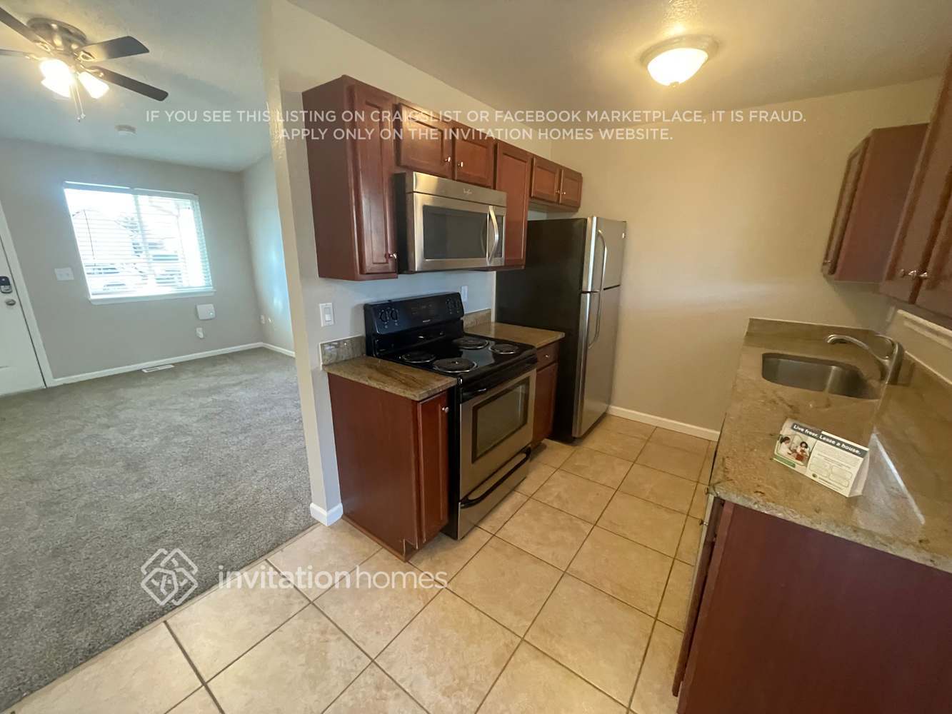 Building Photo - 4572 S Buckley Way