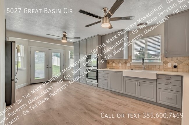 Building Photo - 5027 Great Basin Cir