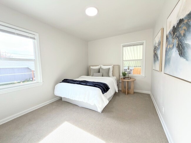 Building Photo - Beautiful Remodeled Home