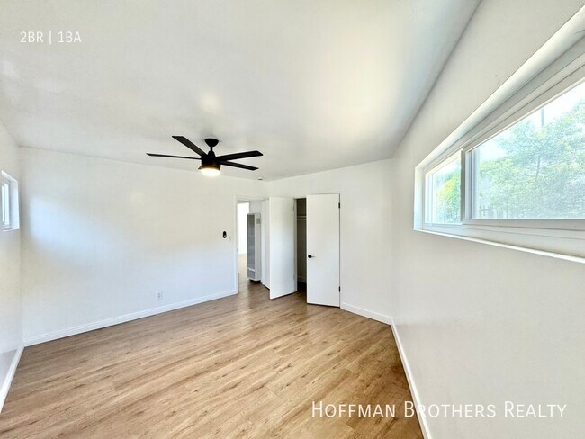 Building Photo - 340 W 87th St