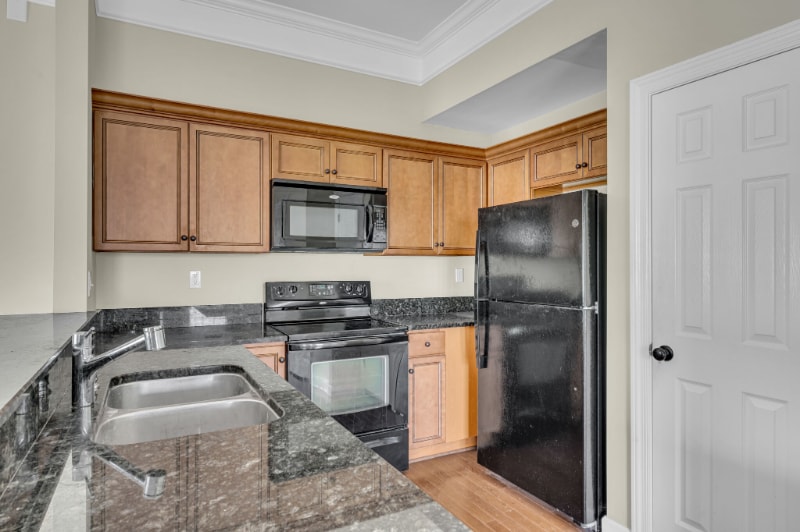 Building Photo - 810 Bracken Trail