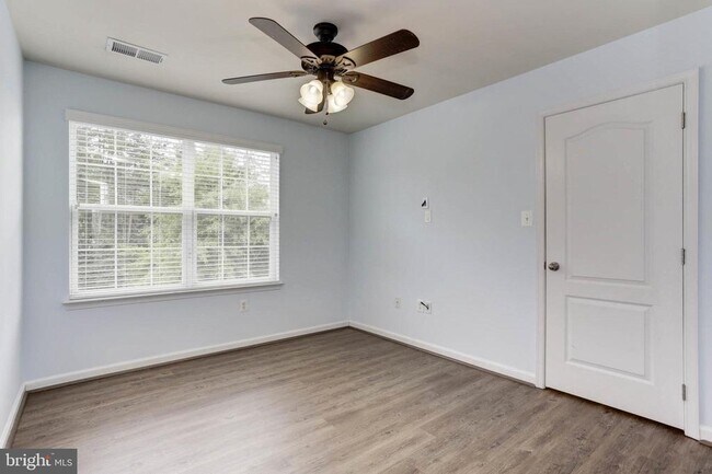 Building Photo - 6935 Heritage Crossing