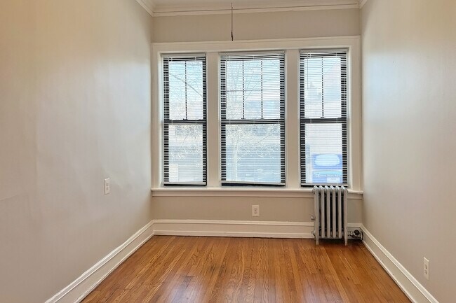 Building Photo - 804 Harrison St.