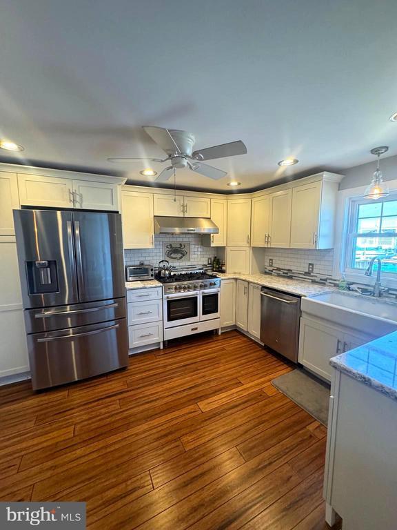 Building Photo - 10613 Shifting Sands Dr