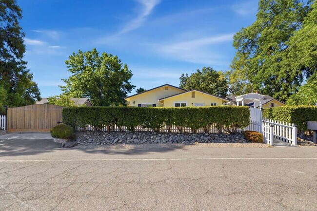 Building Photo - 7852 Watson Way