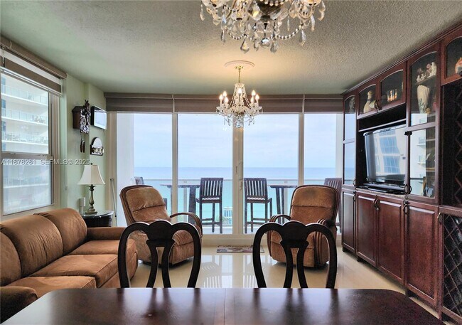 Building Photo - 3505 S Ocean Dr