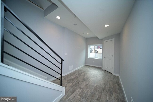 Building Photo - 2618 Jasper St