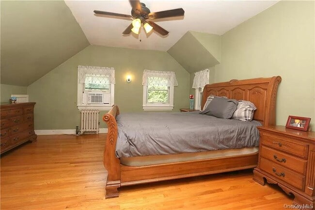 Building Photo - 12 Mamanasco Rd