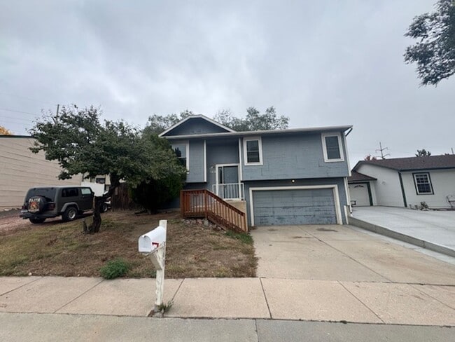 Primary Photo - 4BD HOME with 2-CAR GARAGE close to Downtown Col Spgs! - Security Deposit Waiver Available