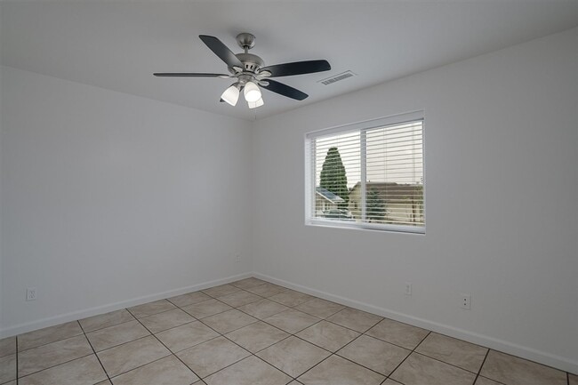 Building Photo - 3850 E Teri Ct