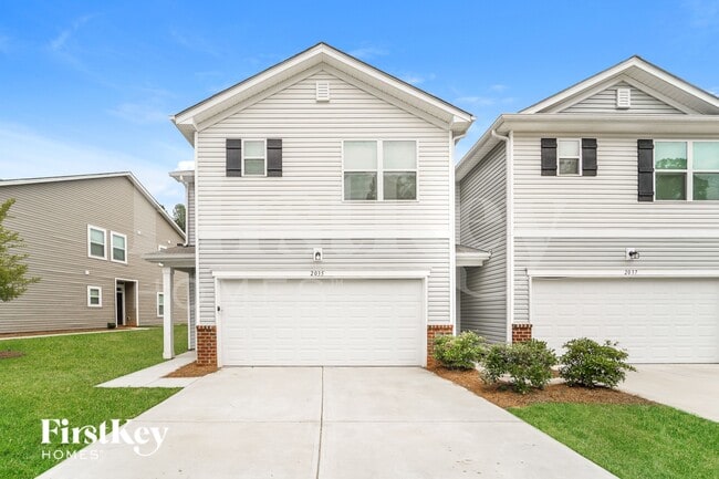 Building Photo - 2035 Cypress Village Dr NW