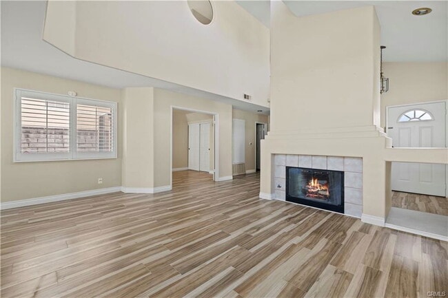 Building Photo - 25815 Dickens Ct