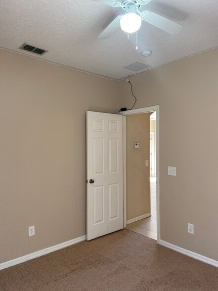 Building Photo - 628 Madina Cir