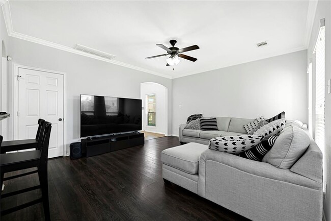 Building Photo - 13202 Chanel Dr