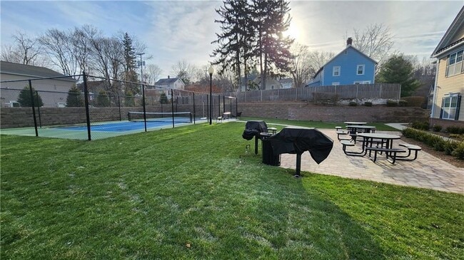 Building Photo - 203 Canter Ct