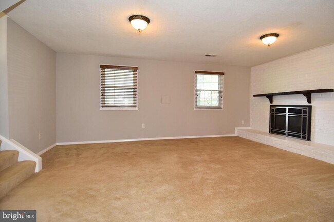 Building Photo - 1716 Burning Tree Dr