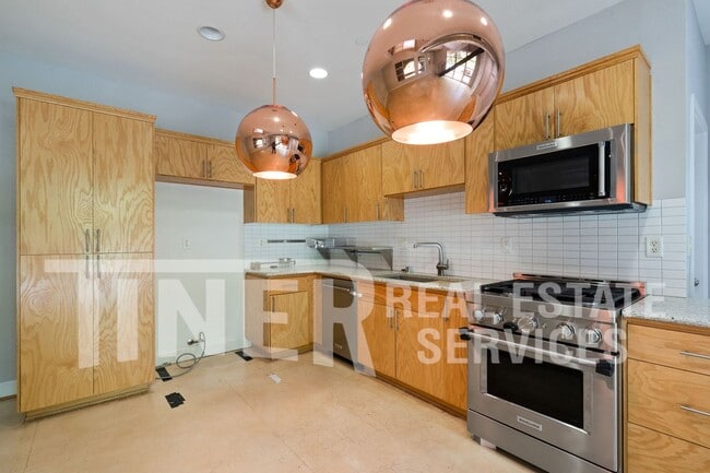 Building Photo - 785 Alloy Ct