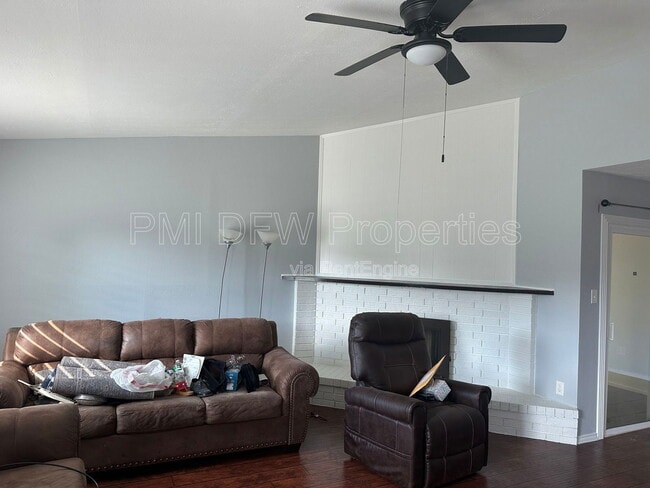 Building Photo - 417 Sandy Knoll Dr