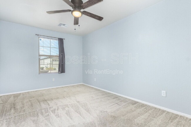 Building Photo - 1517 E Saint Catherine Ave