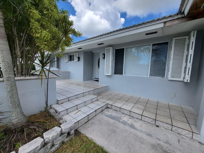 Building Photo - 9749 SW 213th Terrace