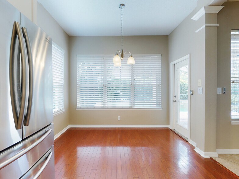 Building Photo - 610 Victoria Hills Dr